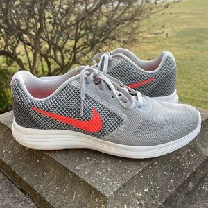 Nike Revolution 3 Wolf Grey/Hyper Orange Athletic Sneaker Size 8.5